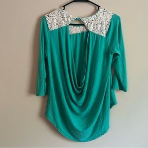 Size Medium Blouse With Opening On Back
